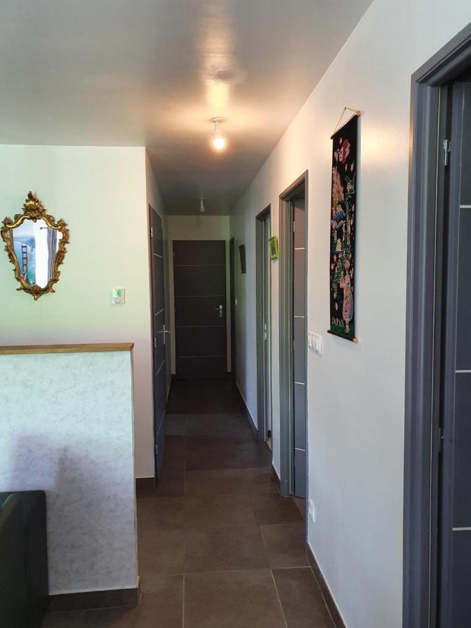 1 Chambre Privative Avec Bureau Et Cuisine Dans Maison 105 M2 Montfaucon Montfaucon  Exterior foto