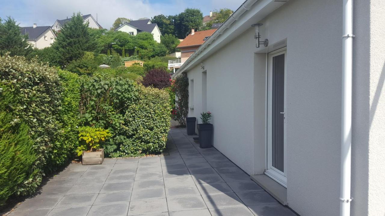 1 Chambre Privative Avec Bureau Et Cuisine Dans Maison 105 M2 Montfaucon Montfaucon  Exterior foto